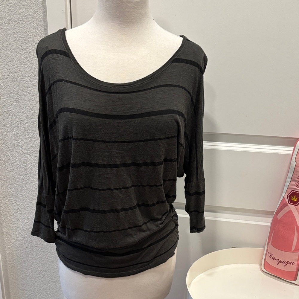 GUC Forever 21 Striped Dolman Sleeve Blouse